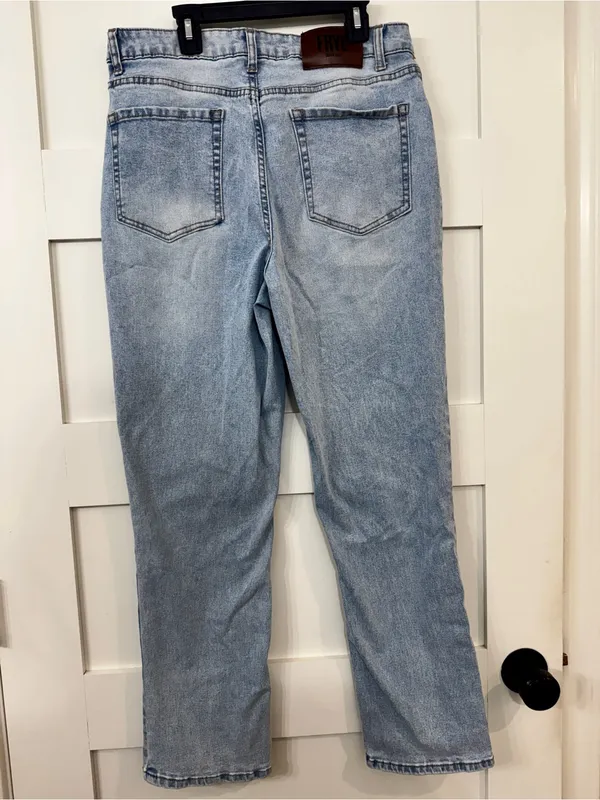 FRYE Light Wash Straight-Leg Women's Jeans - Image 2