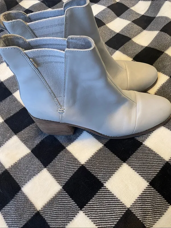 Toms Light Gray Women's Chelsea Ankle Boots - Image 6