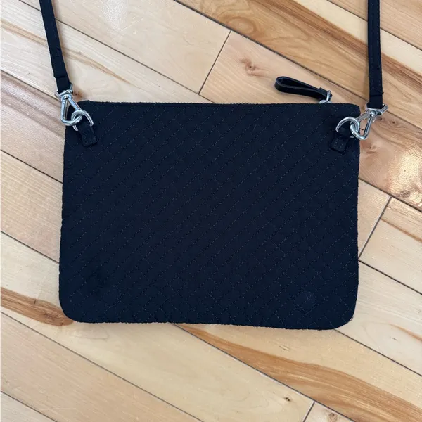 EEUC quilted black Vera Bradley purse - Image 3