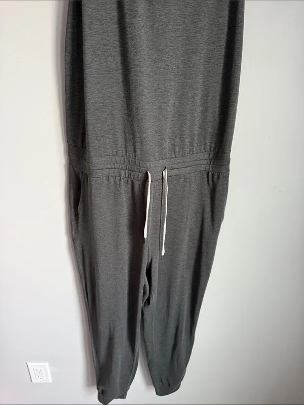 Vuori Women's Lux Jumpsuit in Charcoal Medium - Image 5