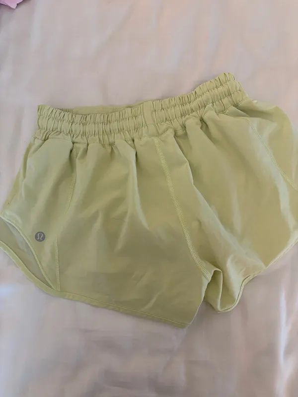 Lululemon Shorts Hotty Hot - Image 5