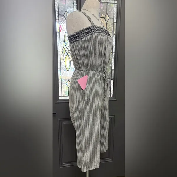 Universal Threads Striped Wide-Leg Cropped Jumpsuit with Tie Waist - Image 3