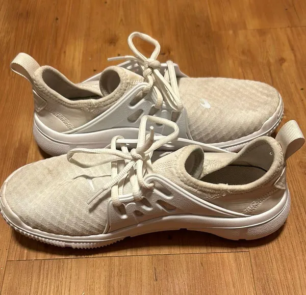 Nike Shoes - Image 3