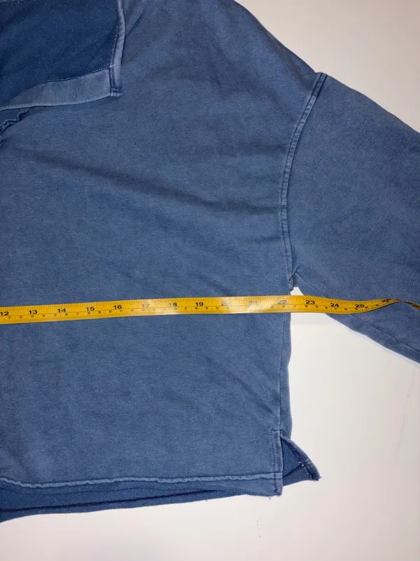 Shein Long Sleeve Crop Top - Image 3