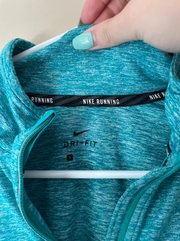 Nike long sleeve - Image 2