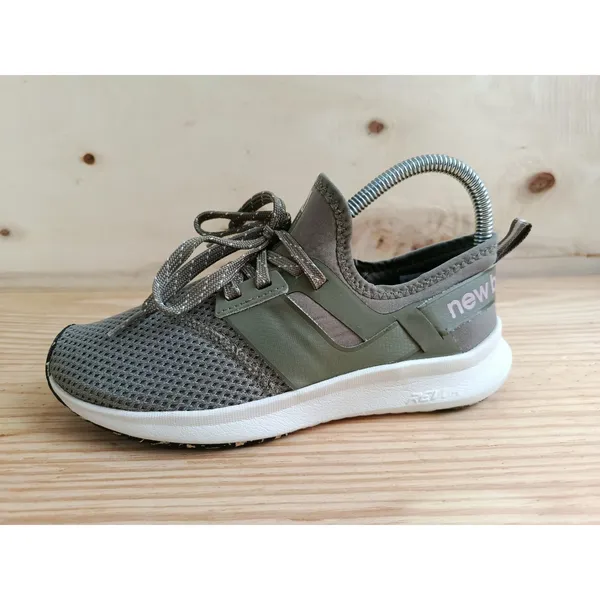 New Balance Nergize Women's Shoes Olive Green Size 6.5 US Excellent - Image 4