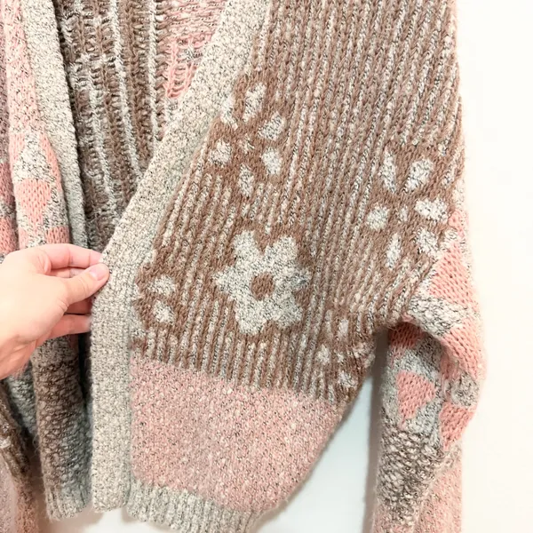 Sincerely Jules Blush Patchwork Chunky Knit Cardigan Size Large - Image 3