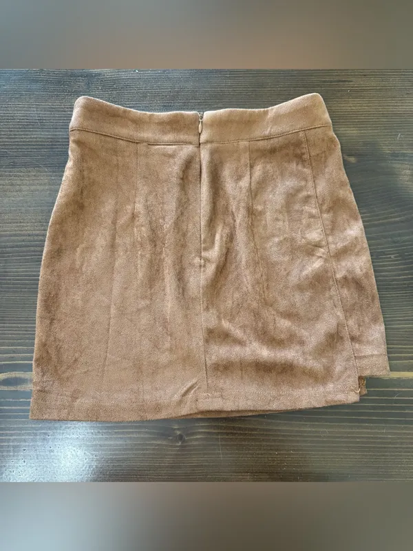 Shein faux suede mini skirt - Image 4