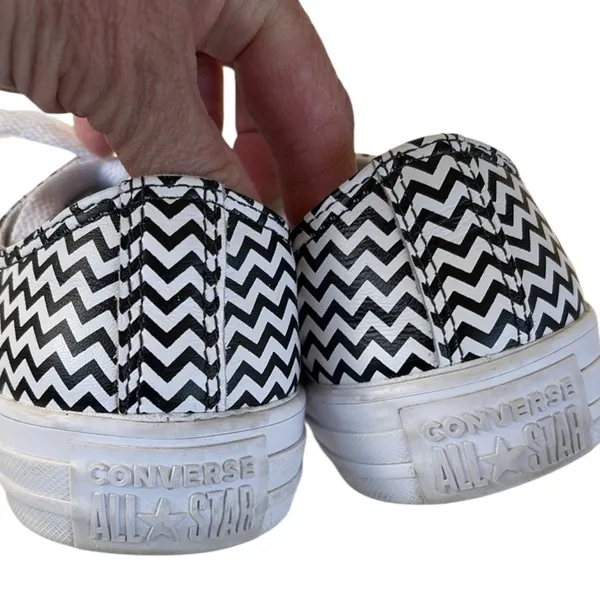 EUC Converse Leather Chuck 70 Mission-V-O Sneakers Black White Chevron Size 7 - Image 5