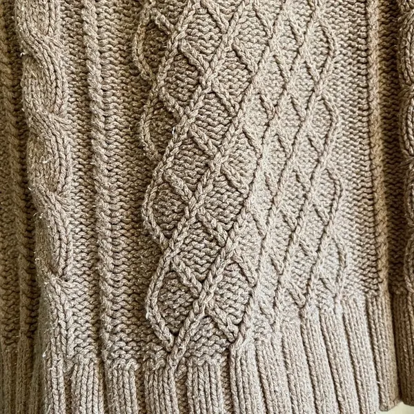 S-‎ Old Navy Beige Long Sleeved Sweater Waffle Knit Comfortable Form Fitting - Image 3