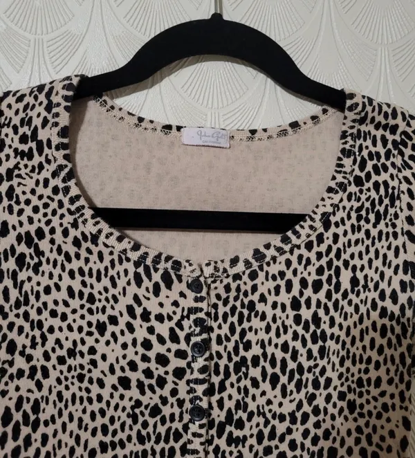 Brandy Melville Top Crop - Image 2