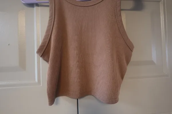 Shein ribbed crop cropped top crew neck tank top in latte brown size small. - Image 3