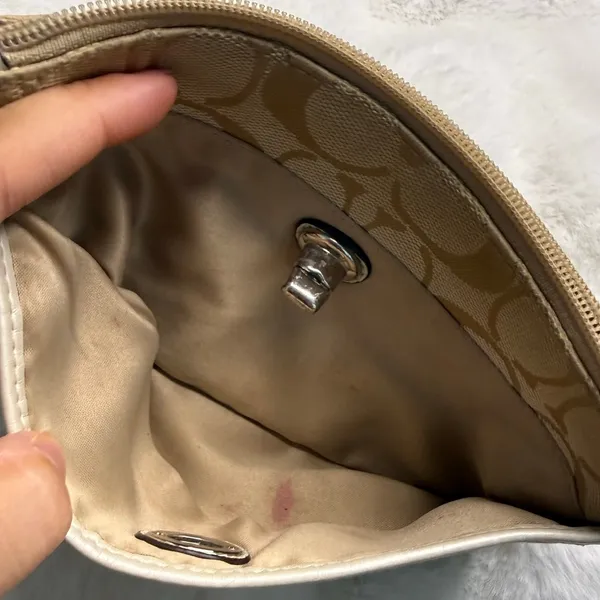 COACH Tan Signature Canvas Turnlock Wristlet - Image 6