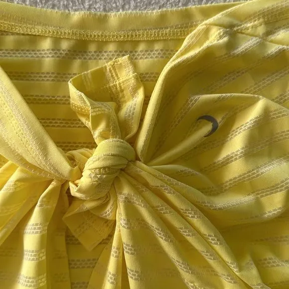 Zyia Active Nimbus‎ Split Back Knot Crop Top - Image 9