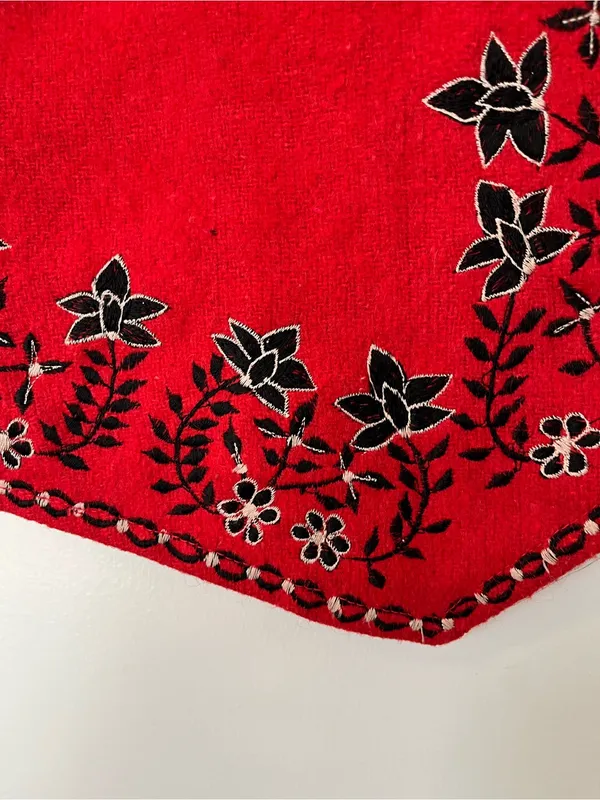 Vintage Red Embroidered Floral Vest wool cotton blend women’s large 90s - Image 2