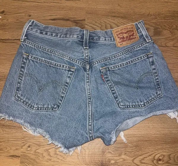 Levi’s 501 Shorts - Image 2