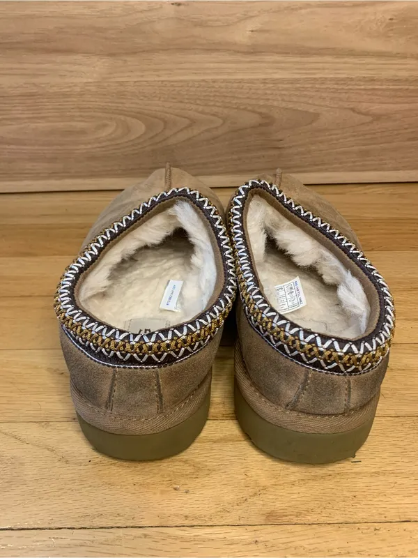 UGG Tazman Slippers - Size 7 - Image 4
