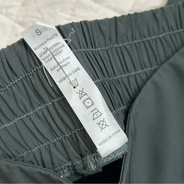 Lululemon Athletica Forest Green Joggers - Image 3
