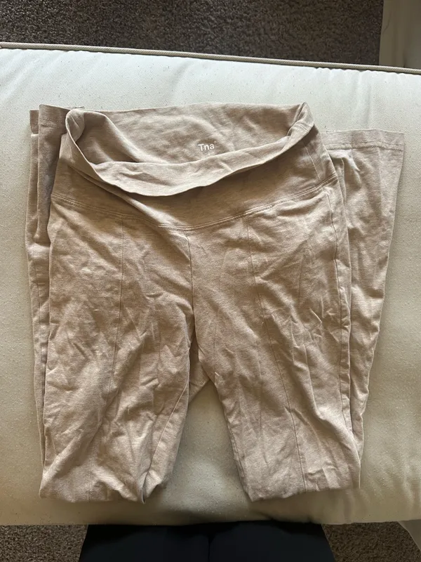 TNA Aritzia Leggings Flare - Image 2