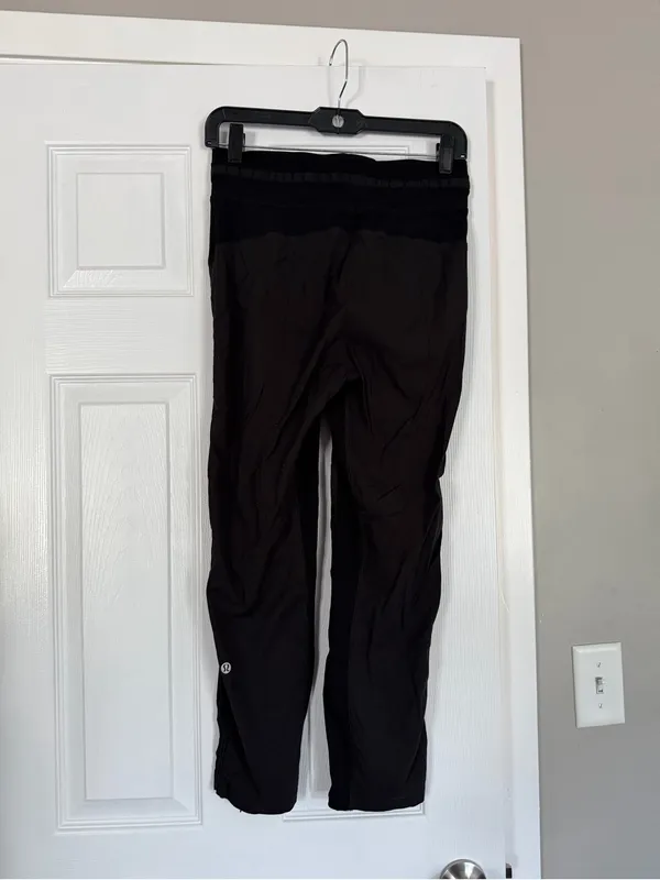 Lululemon Black Dance Joggers Elastic Waist - Image 2
