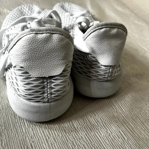 Solemates white sneakers 8/9 tennis shoes comfort mesh‎ - Image 5