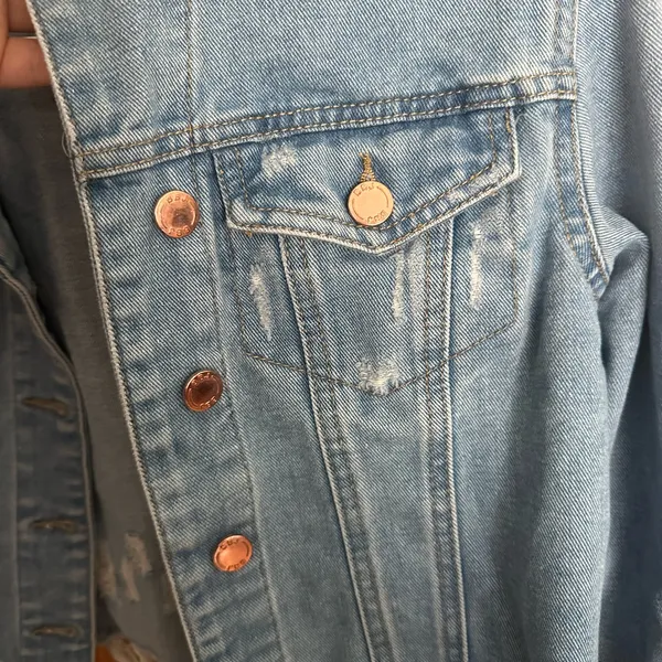 NWOT! Trendy Blue Distressed Denim Jacket - Image 5