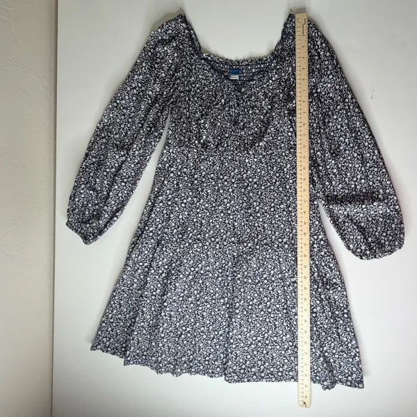Old‎ Navy Navy Floral Smocked Mini Dress Small Milkmaid Cottage Prairie Feminine - Image 9