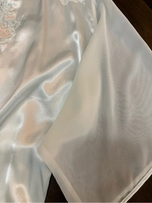 Vintage ValMode Women's Cream Lace-Trim Satin Robe - Elegant Long Sleepwear M - Image 7