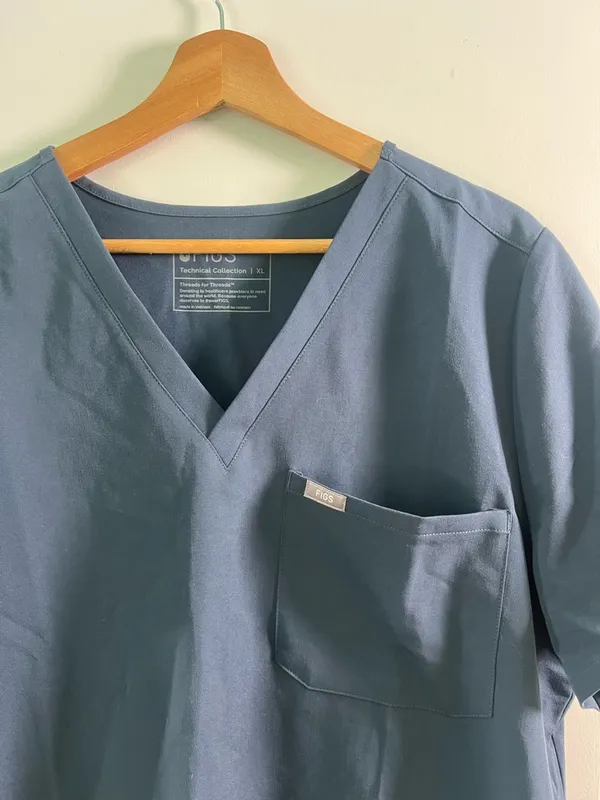 FIGS Catarina One-Pocket scrub top Size XL - Image 3