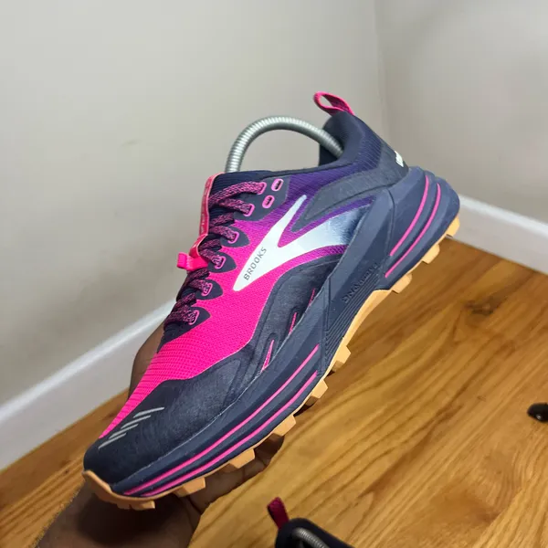 Brooks Cascadia 16 Pink Blue 1203631B425 Size 8W NO BOX - Image 11