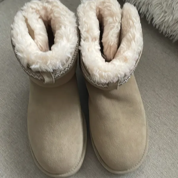 UGG Ultra Mini Classic Alpsey Boots - Image 3