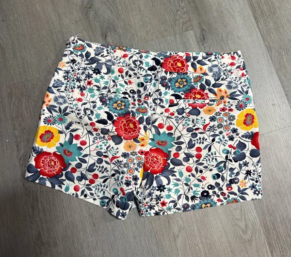 Loft floral chino shorts - Image 3