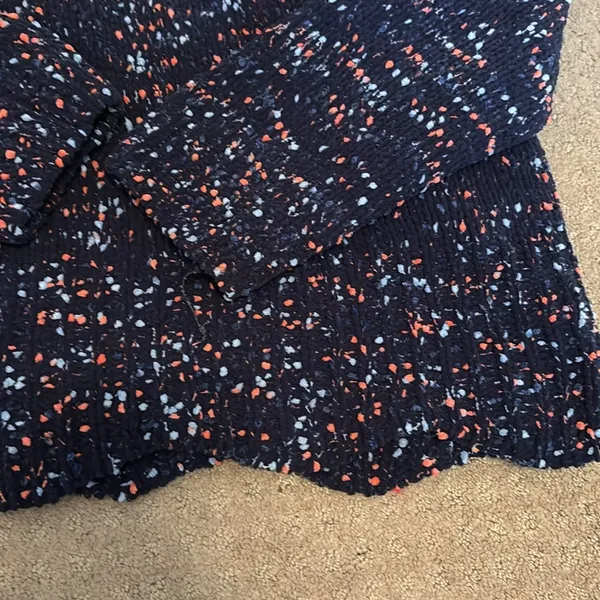 Women’s sweater - Image 2