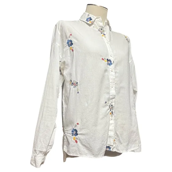 Patiskha Life 100% Cotton Long Sleeve Button Up Floral Embroidered White Medium - Image 6