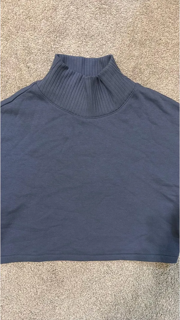 Alo Cropped Turtleneck Yoga Soleil Sweatshirt - Image 2