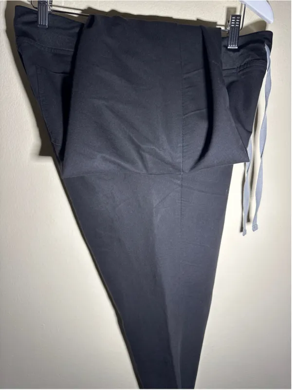 FIGS Jogger Scrub Pants Black with Grey Drawstring 27” inseam - Image 6