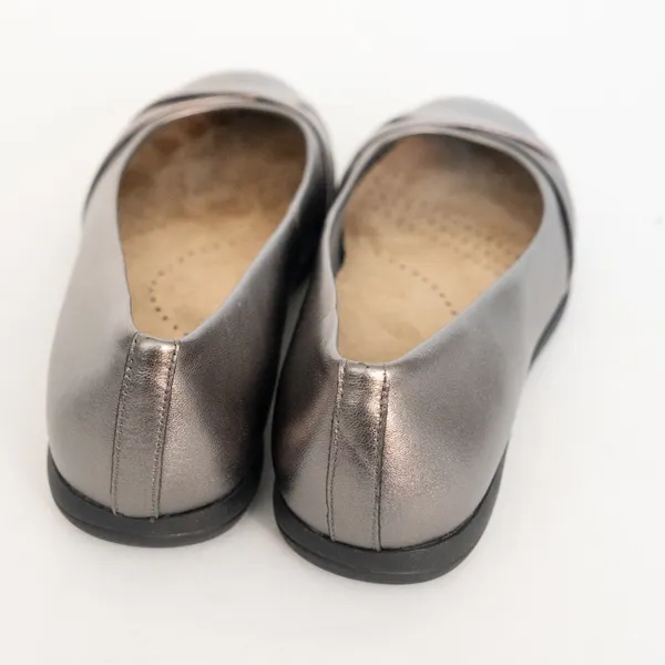 Trotters‎ Daphne - Image 11