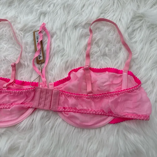 Skims Romance Balconette Bra Bubble Gum Size 44DD - Image 8