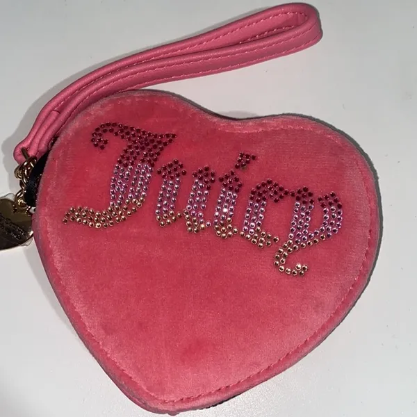 Juicy Couture‎ Heart Be Classic Heart Wallet Pink Velvet - Image 2