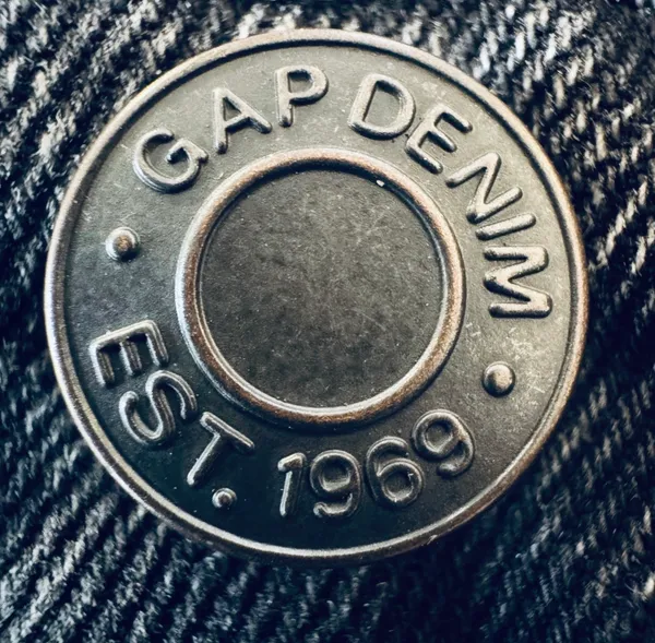 Movie and Tv Clothes Gap 100% COTTON $50.00 RETAIL Black Denim 14 Mom J - Image 4