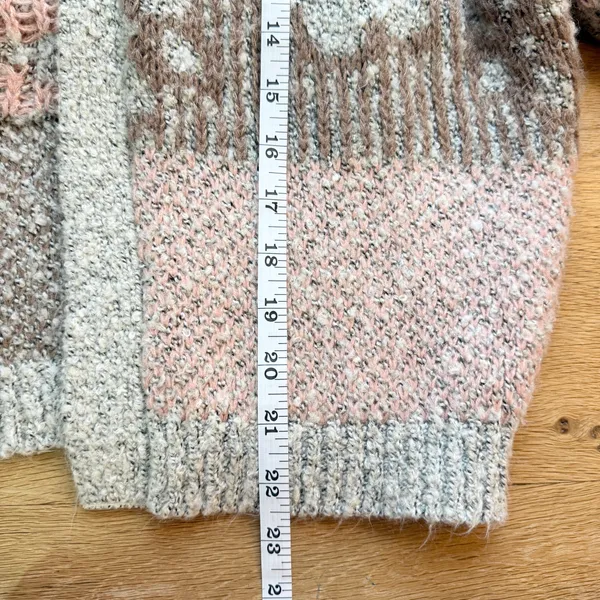 Sincerely Jules Blush Patchwork Chunky Knit Cardigan Size Large - Image 8