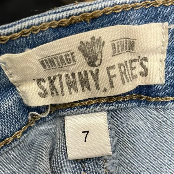 NWOT juniors skinny distressed high rise light wash jeans - Image 14