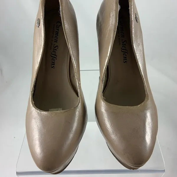 Carmen Steffens 6M beige platform patent heels - Image 4