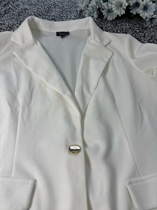 Single-Breasted Blazer ,Ruched 3/4 Sleeves , notched lapels -White XL - Image 2