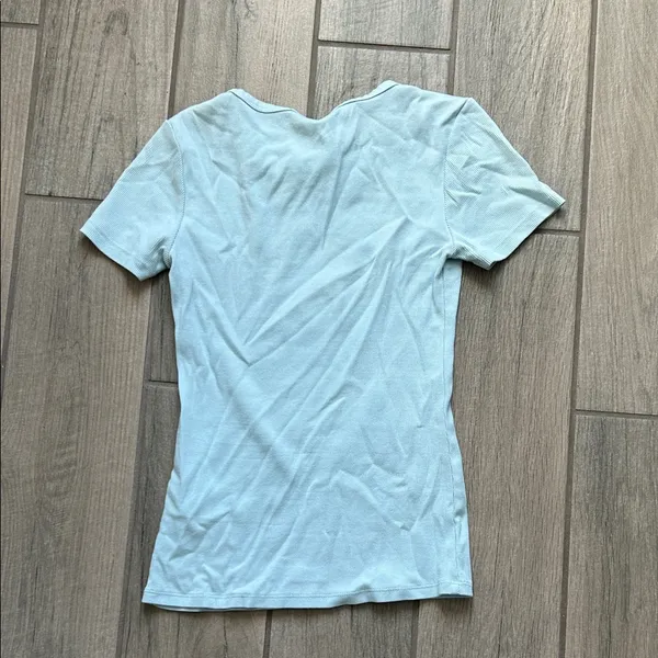 H&M Soft Blue Short Sleeve Tee - Image 4