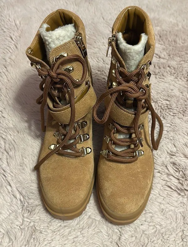 Brand New heeled boots - Image 2