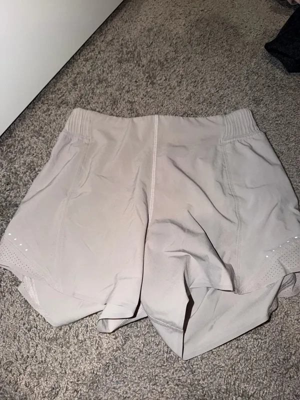 Lululemon Hotty Shorts Hot 4" - Image 7