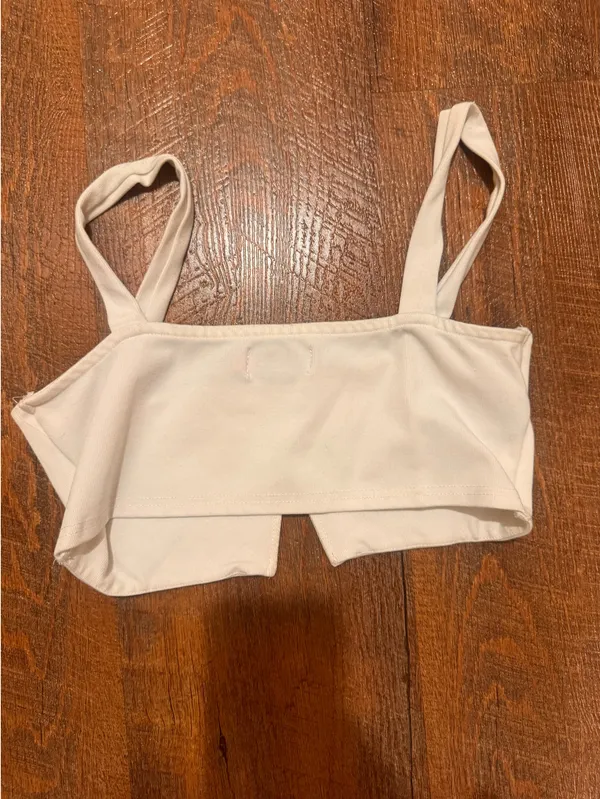 Edikted White Crop Top - Image 2