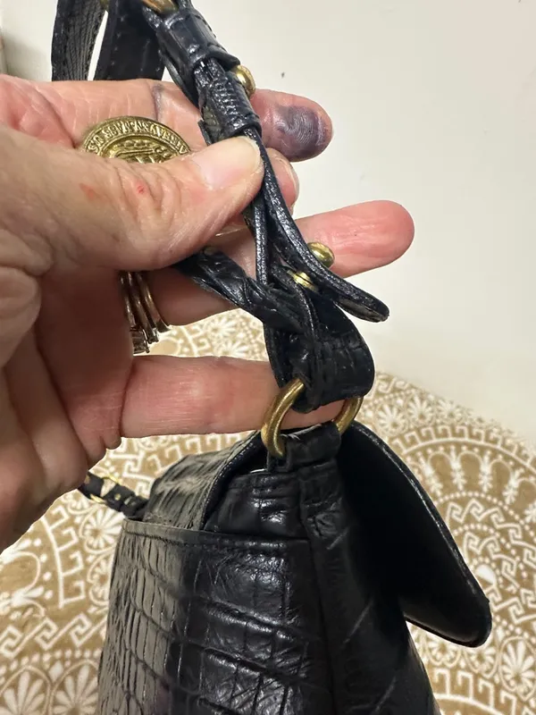Brahmin Black Croc-Embossed Shoulder Bag with Gold Hardware - Image 10