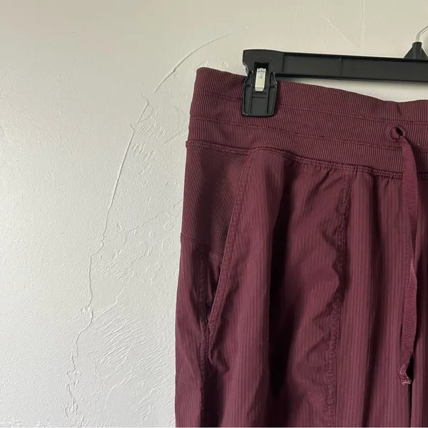 Lululemon Dance Studio Joggers in Cassis Burgundy Size 8 - Image 8
